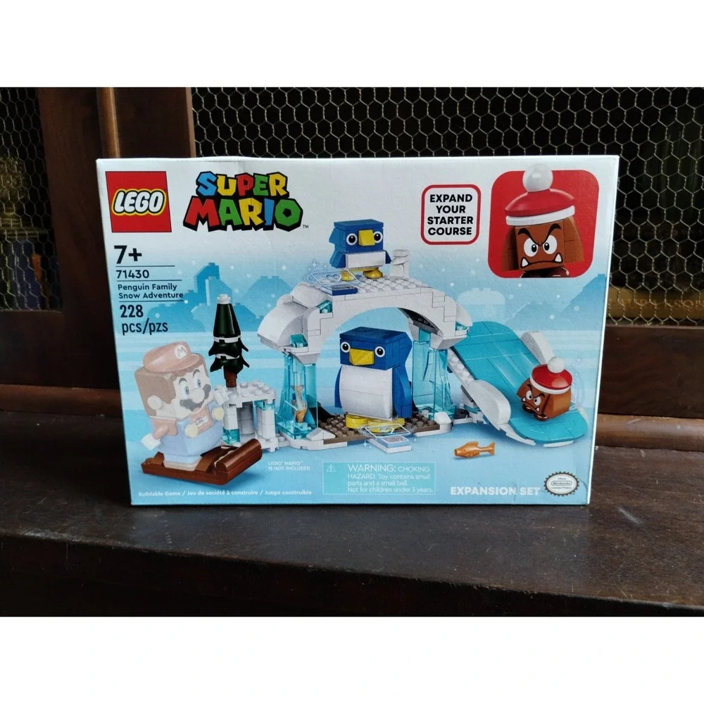 LEGO Super Mario Expansion Set 71430 - Penguin Family Snow Adventure - Retired